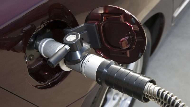 Как заправить авто газом на заправке