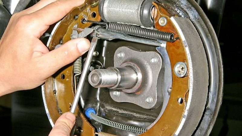 Как отрегулировать тормоза на автомобиле