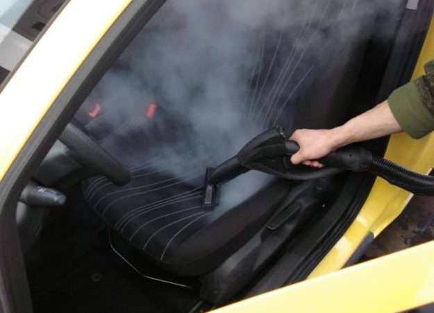 Пароочиститель Керхер для чистки салона автомобиля