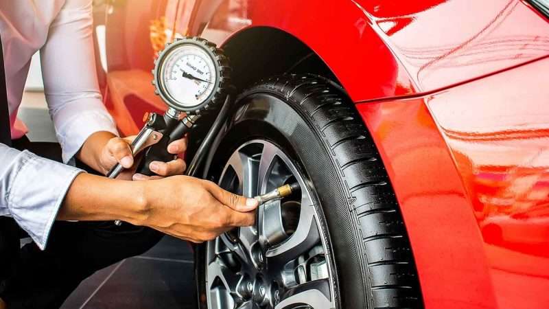 Перекачка шин автомобиля: опасная ошибка