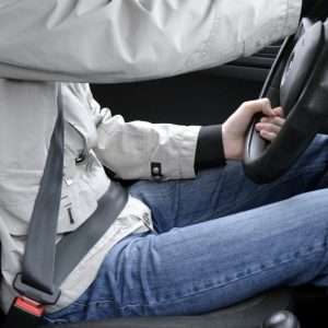 Пристегни ремень безопасности в автомобиле