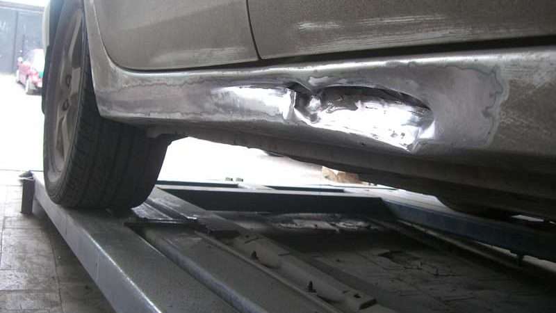 Ремонт помятого порога на автомобиле