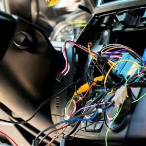 Ремонт электроники легковых автомобилей