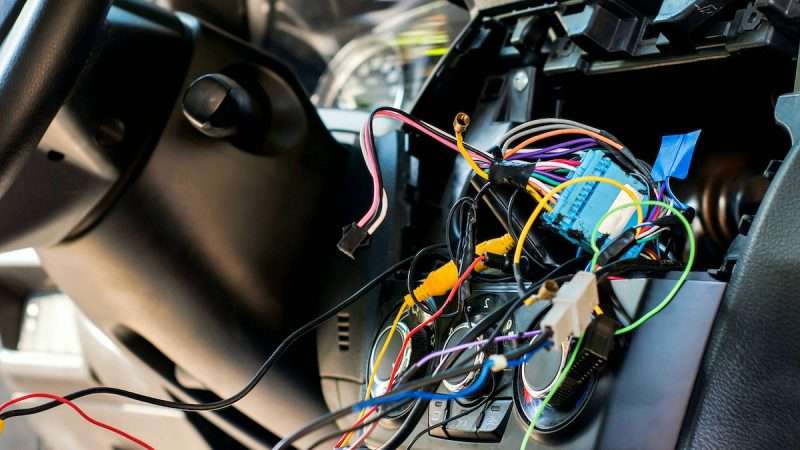 Ремонт электроники легковых автомобилей