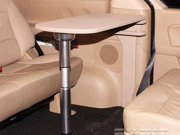 Столик для салона автомобиля
