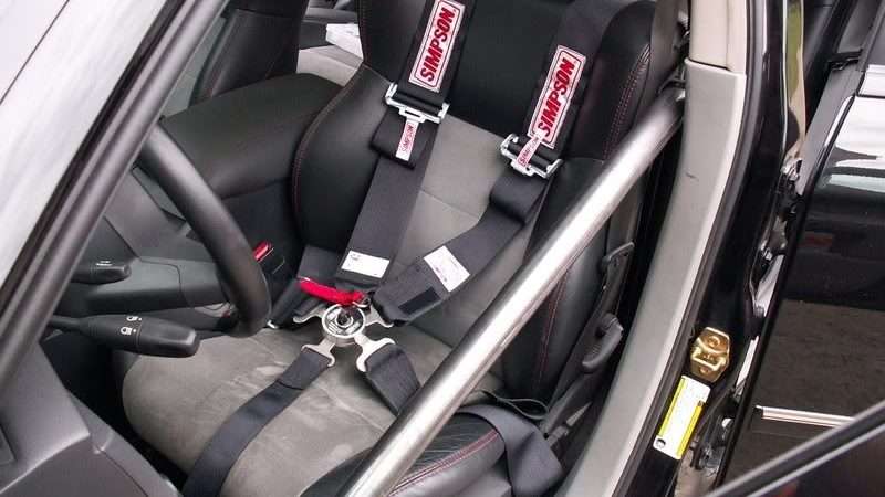 Установка ремней безопасности на автомобили не предусмотренных конструкцией